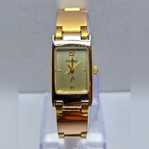 Womens Vintage Fossil F2 19mm Gold Tone Tank Watch ES-8803 New Battery Petite